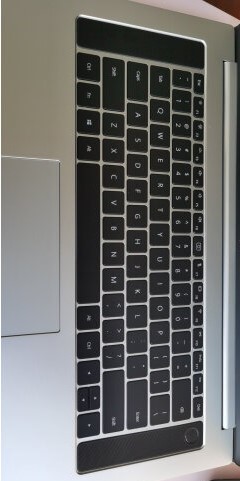 华为荣耀笔记本i7